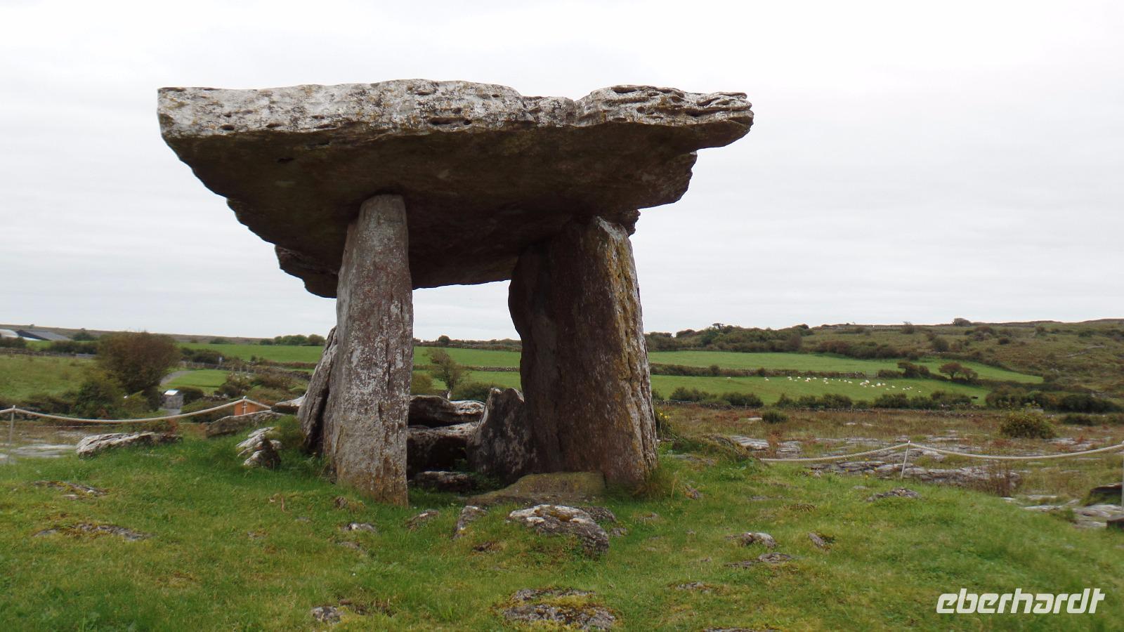 Poulnabrone &ndash; &copy; Petra Sauer (Eberhardt TRAVEL)