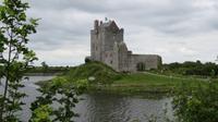 Dunguaire Castle &ndash; &copy; Petra Sauer (Eberhardt TRAVEL)