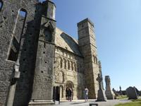 Rock of Cashel - Cormacs Chapel &ndash; &copy; Claudia Bernhardt (Eberhardt TRAVEL)