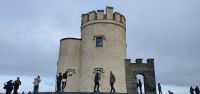 20220908_104538.jpg O Brian Tower an den Cliffs of Moher &ndash; &copy; Marlies Thrum (Eberhardt TRAVEL)