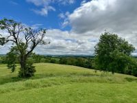 2. Reisetag – Von Dublin nach Letterkenny – Aussicht vom Hügel der Göttin Macha/Navan Fort &ndash; &copy; Andreas Wolfsteller (Eberhardt TRAVEL)