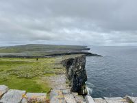 6. Reisetag – Wandern auf den Aran Islands – Klippen beim Steinfort Dun Aengus &ndash; &copy; Andreas Wolfsteller (Eberhardt TRAVEL)