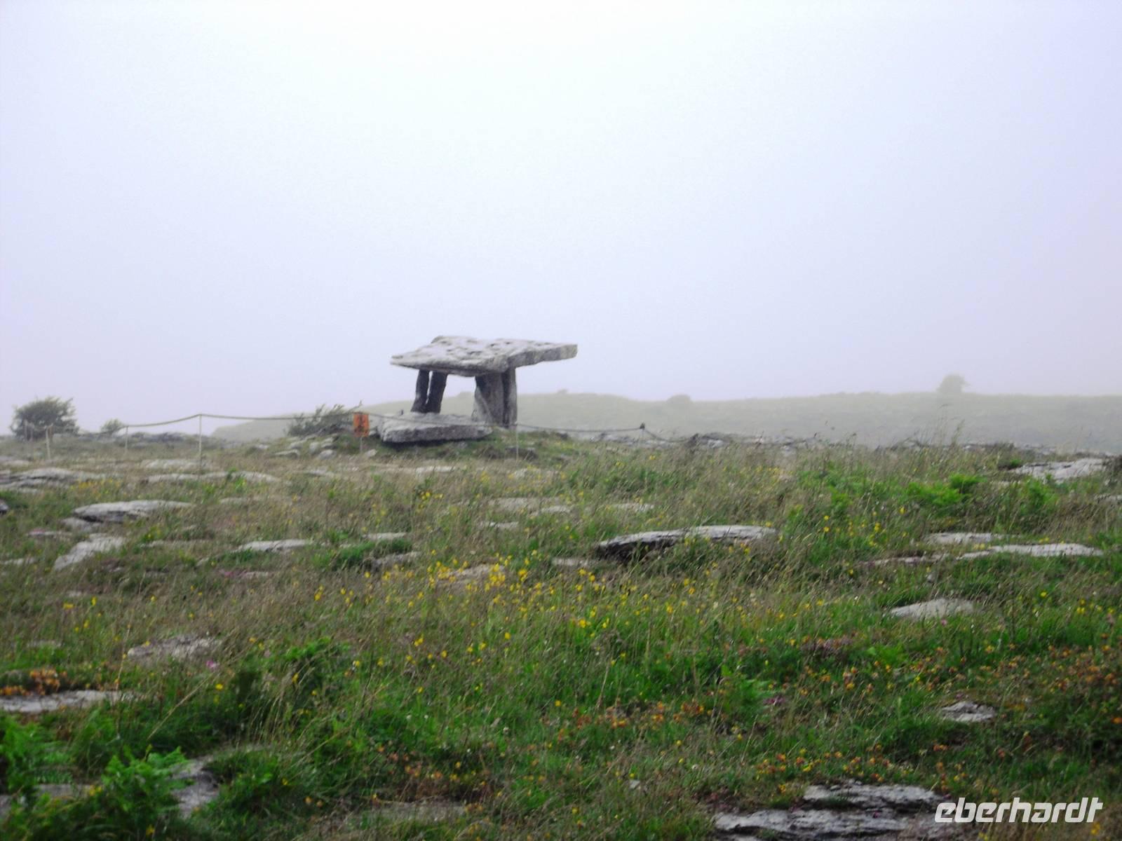Dolmen im Burren &ndash; &copy; Norbert Binder (Eberhardt TRAVEL)