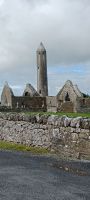 Klosterruine von Kilmacduagh  &ndash; &copy; Barbara Pflicke (Eberhardt TRAVEL)