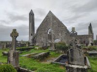060-Kilmacduagh &ndash; &copy; Dirk Schlosser (Eberhardt TRAVEL)