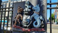 Belfast Stadtwappen &ndash; &copy; Constanze Maißel (Eberhardt TRAVEL)