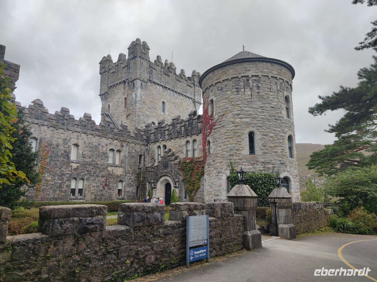 026-Glenveagh Castle &ndash; &copy; Dirk Schlosser (Eberhardt TRAVEL)