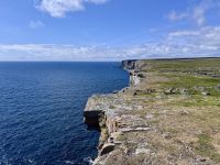 6. Tag: Ausflug auf die Aran Islands – Wandern auf Inishmore – Klippen beim Steinfort Dun Aengus &ndash; &copy; Andreas Wolfsteller (Eberhardt TRAVEL)