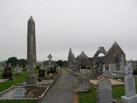 Kilmacduagh &ndash; &copy; Petra Sauer (Eberhardt TRAVEL)