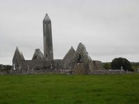 Kilmacduagh &ndash; &copy; Peter Rudolph (Eberhardt TRAVEL)