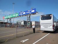 Unser Chauffeur Werner kurz vor der Abfertigung in Hollyhead &ndash; &copy; Stefan Jahnke (Eberhardt TRAVEL)
