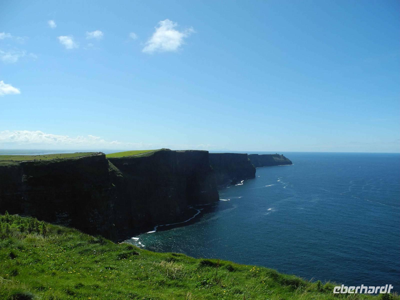 Cliffs of Moher &ndash; &copy; Walter Neuwirth (Eberhardt TRAVEL)