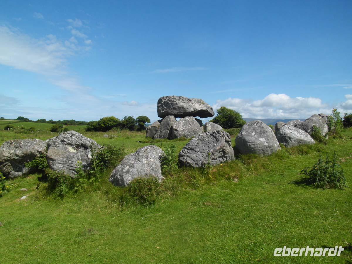 Megalithgrab in Carrowmore &ndash; &copy; Peter Rudolph (Eberhardt TRAVEL)