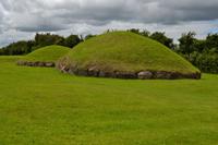 Knowth &ndash; &copy; Andreas Wolfsteller (Eberhardt TRAVEL)