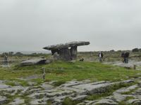 098-Poulnabrone-Dolmen &ndash; &copy; Dirk Schlosser (Eberhardt TRAVEL)
