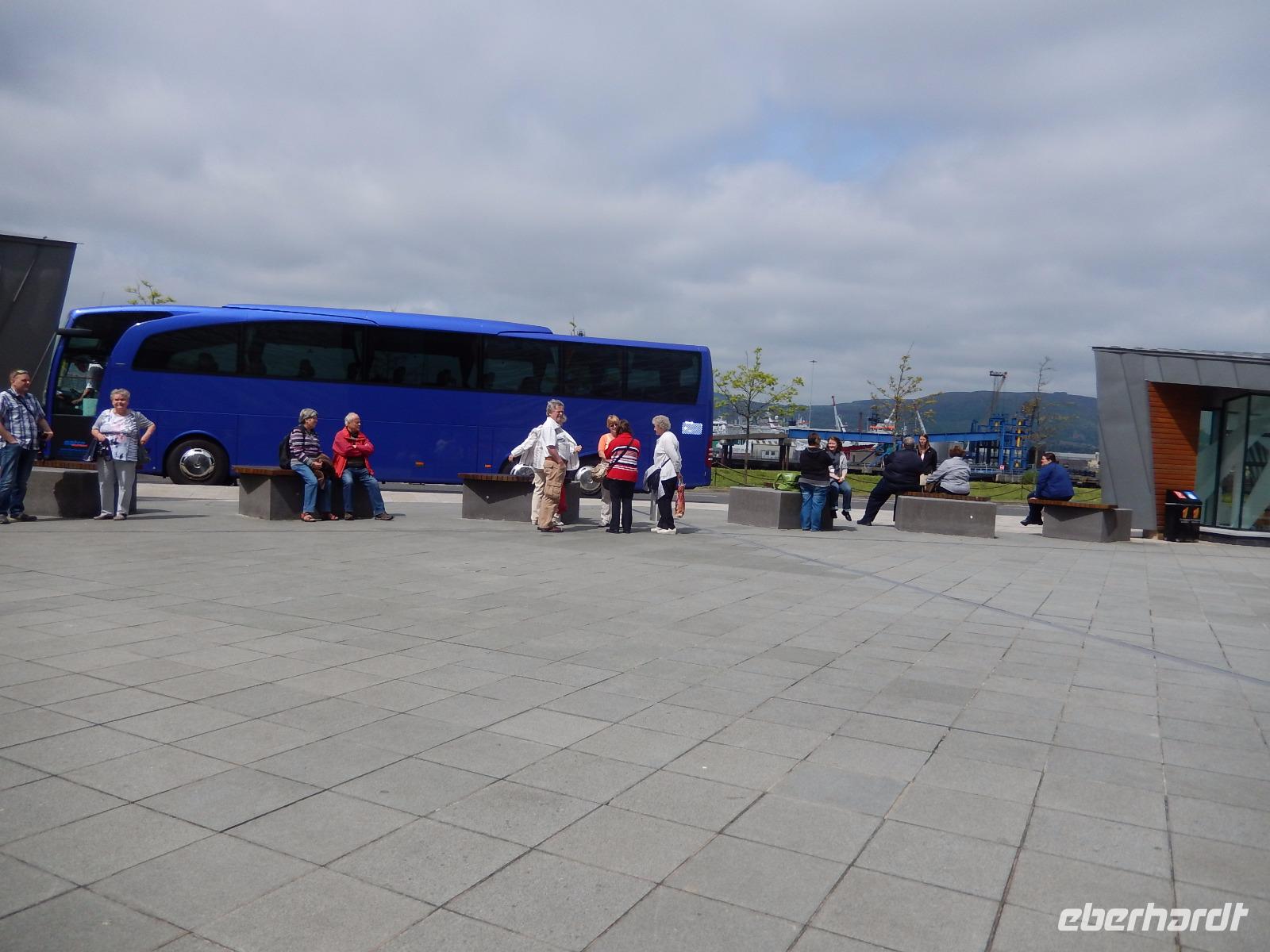 Belfast, vor dem Titanic- Museum &ndash; &copy; Ute (Fairy) Langjahr (Eberhardt TRAVEL)