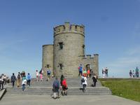 Cliffs of Moher - O´Briens Tower &ndash; &copy; Claudia Bernhardt (Eberhardt TRAVEL)