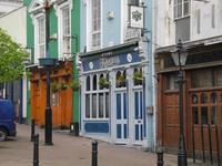 Cobh-City &ndash; &copy; Walter Neuwirth (Eberhardt TRAVEL)