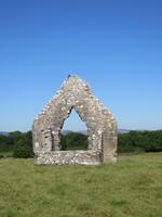 Kilmacduagh, Co. Galway &ndash; &copy; Wiebke Lücker (Eberhardt TRAVEL)