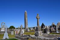 Kilmacduagh Monastery &ndash; &copy; Andreas Wolfsteller (Eberhardt TRAVEL)