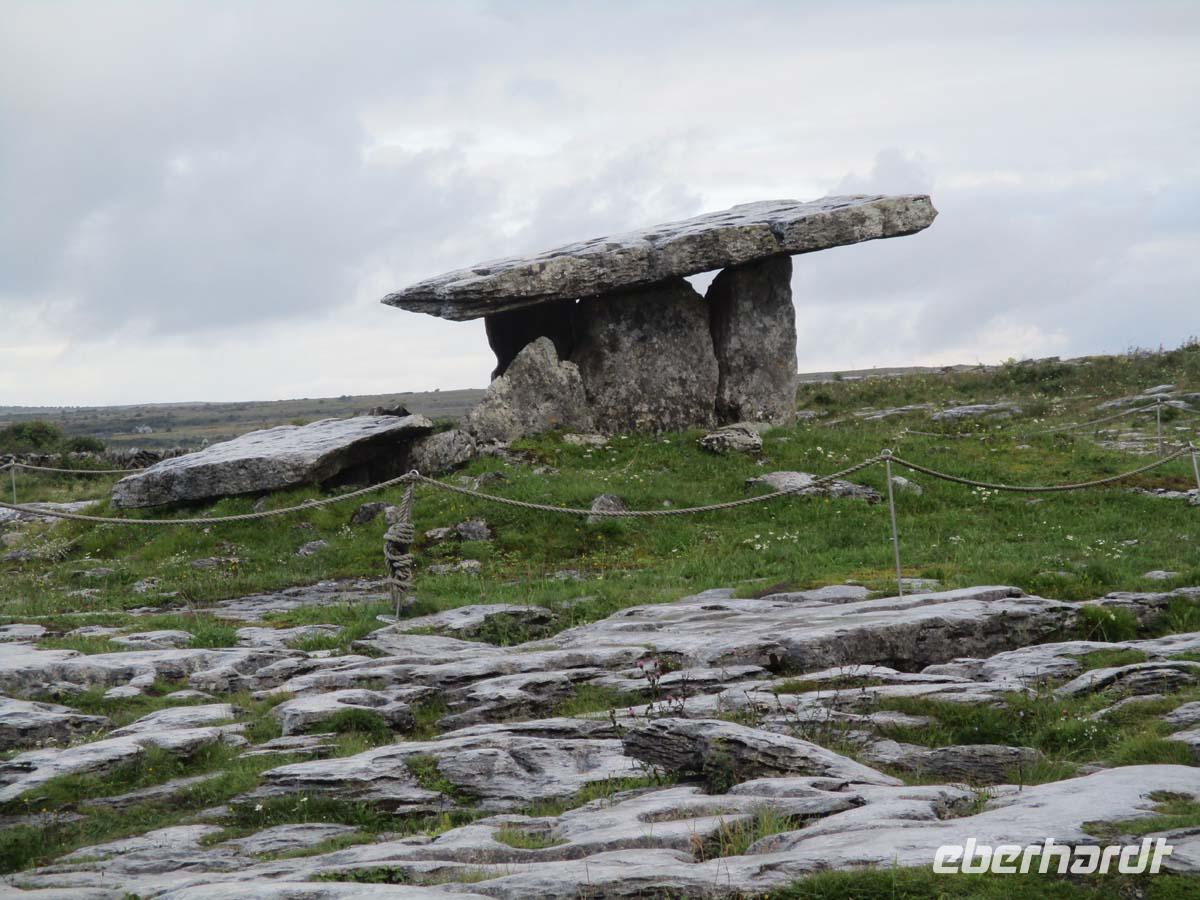 Poulnabrone Dolmen &ndash; &copy; Peter Rudolph (Eberhardt TRAVEL)