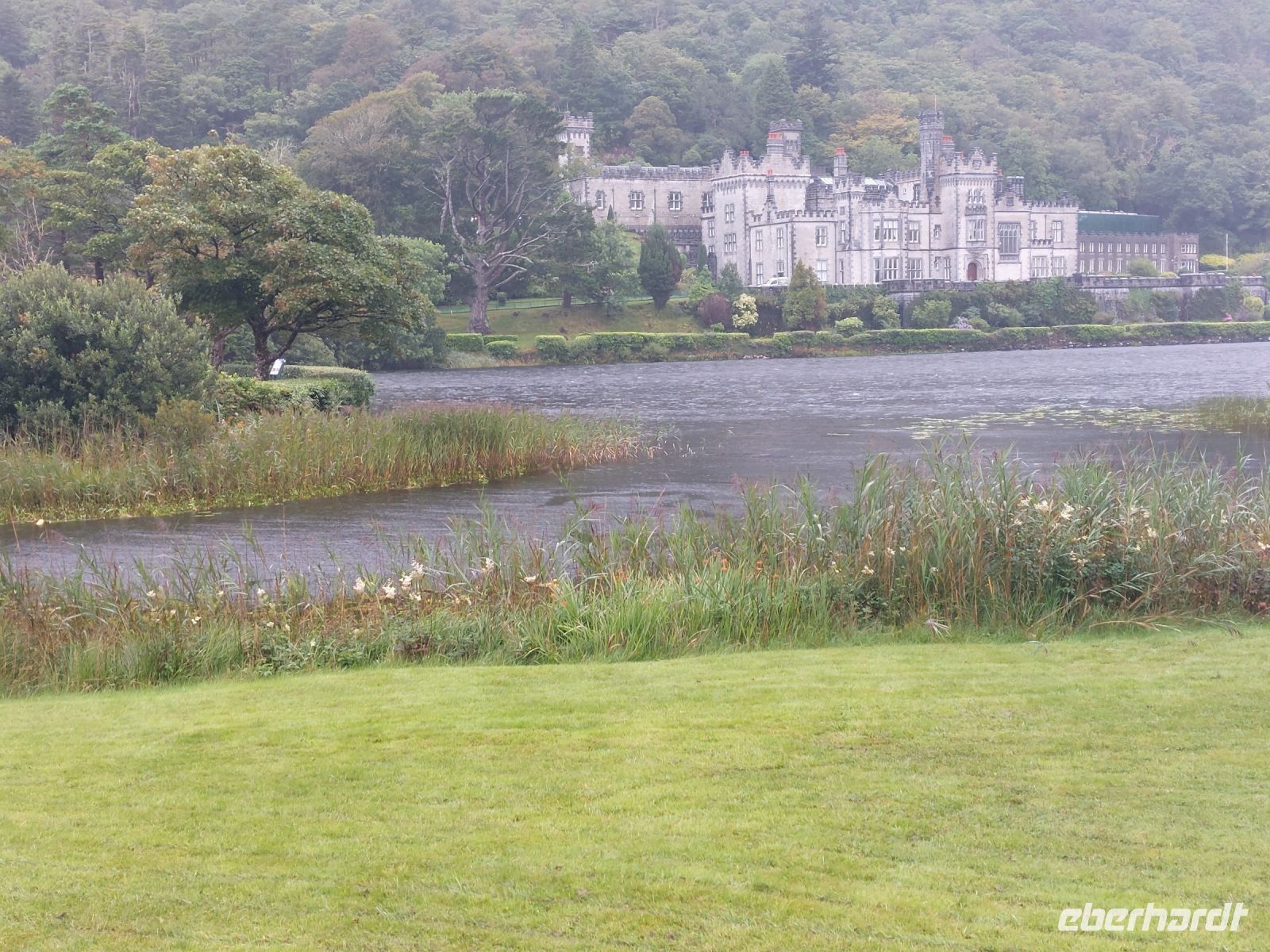 Kylemore Abbey &ndash; &copy; Walter Neuwirth (Eberhardt TRAVEL)