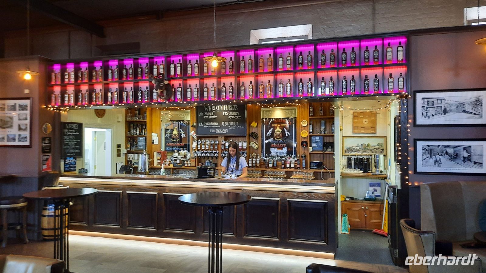 Bushmills &ndash; &copy; Walter Neuwirth (Eberhardt TRAVEL)