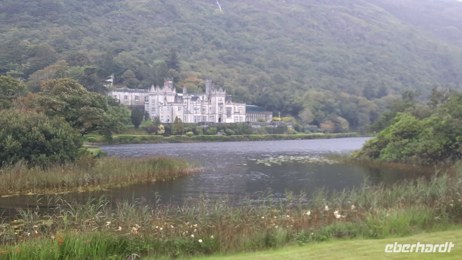 Kylemore Abbey &ndash; &copy; Walter Neuwirth (Eberhardt TRAVEL)