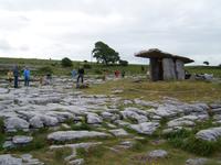 Poulnabrone Dolmen &ndash; &copy; Dirk Schlosser (Eberhardt TRAVEL)