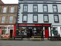 Castletownbere - Mac Carthys Bar &ndash; &copy; Ralf Kuchenbecker (Eberhardt TRAVEL)