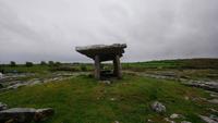 DSC_0073großsteingrab, burren &ndash; &copy; Katrin Kerpa (Eberhardt TRAVEL)