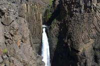 Litlanesfoss & Hengifoss &ndash; &copy; Eric Richter (Eberhardt TRAVEL)