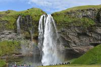 Seljalandsfoss &ndash; &copy; Eric Richter (Eberhardt TRAVEL)