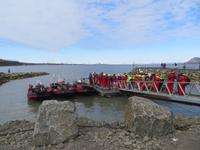 Auf Spitzbergen – Vorbereitungen zur Bootssafari &ndash; &copy; Marion Kottlos (Eberhardt TRAVEL)