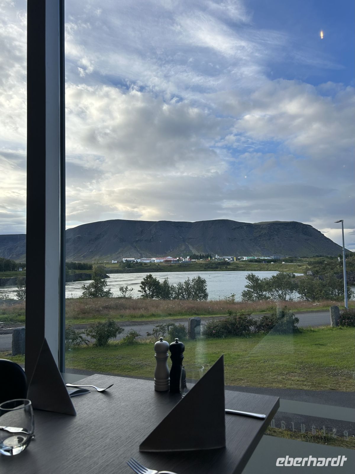 Hotel Selfoss Ausblick Restaurant &ndash; &copy; Mary Dobberkau (Eberhardt TRAVEL)
