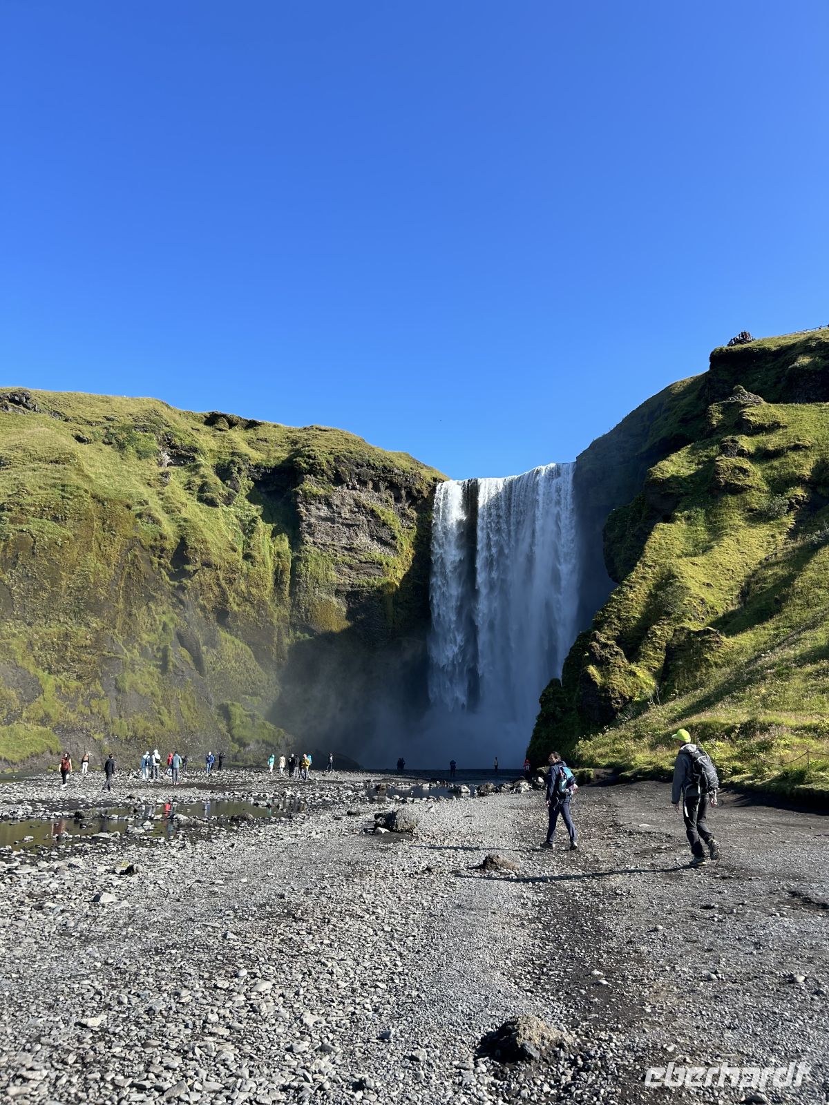 Skogafoss Wasserfall &ndash; &copy; Mary Dobberkau (Eberhardt TRAVEL)