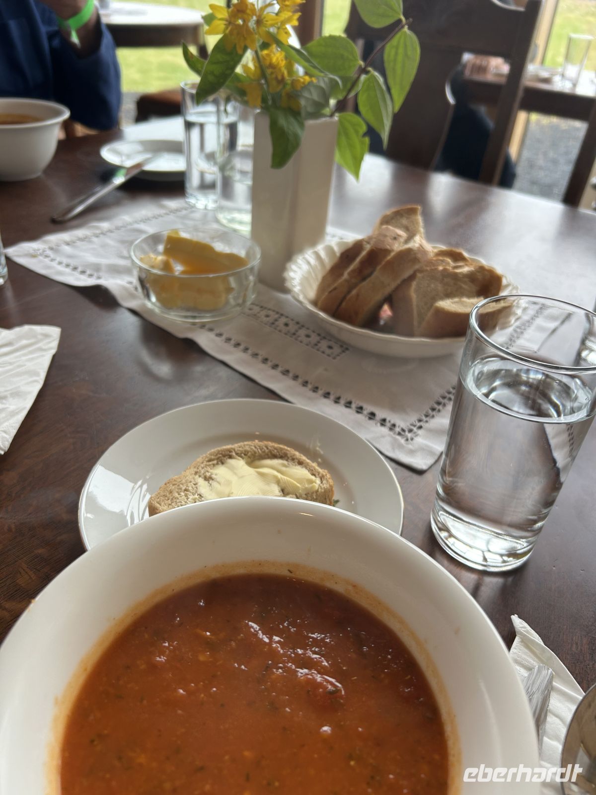 Mittagessen: Gemüsesuppe &ndash; &copy; Mary Dobberkau (Eberhardt TRAVEL)