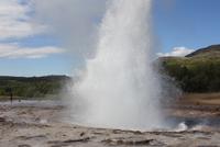 Geysir Strokkur - Goldener Kreis &ndash; &copy; Kristin Weigel (Eberhardt TRAVEL)