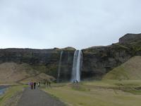 am Seljalandsfoss &ndash; &copy; Petra Scherbaum (Eberhardt TRAVEL)