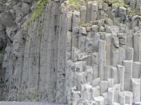 Basaltsäulen Reynisfjara Hálsanefshellir &ndash; &copy; Nicole Fischer (Eberhardt TRAVEL)