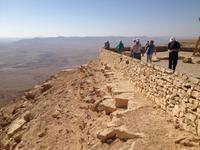 0437 Mizpe Ramon Krater &ndash; &copy; Patrick Fritzsche (Eberhardt TRAVEL)