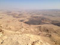 0450 Mizpe Ramon Krater &ndash; &copy; Patrick Fritzsche (Eberhardt TRAVEL)