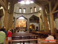 Nazareth-Verkündigungskirche-Schiff oben &ndash; &copy; Sandra Winkler (Eberhardt TRAVEL)