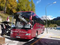 Schreiterbus am Misurinasee &ndash; &copy; Steffi Zimmermann (Eberhardt TRAVEL)