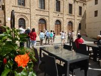 Alghero - vor dem Theater &ndash; &copy; Claudia Bernhardt (Eberhardt TRAVEL)