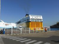 Bastia - Ankunft unserer Fähre Mega Express 5 &ndash; &copy; Claudia Bernhardt (Eberhardt TRAVEL)