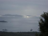 Tag 3 - 2 - Blick auf Costa Smeralda bei Sonnenaufgang (1) &ndash; &copy; Sabine Heitzer (Eberhardt TRAVEL)