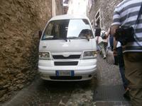 Vorsicht Auto &ndash; &copy; Gabriele Schwarze (Eberhardt TRAVEL)