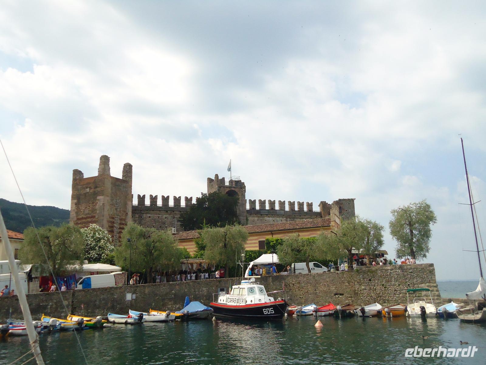 12_Ansicht von Torri del Benaco &ndash; &copy; Walburga Lindner (Eberhardt TRAVEL)