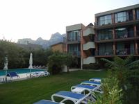 4_Torbole_Hotel m. Pool &ndash; &copy; Walburga Lindner (Eberhardt TRAVEL)